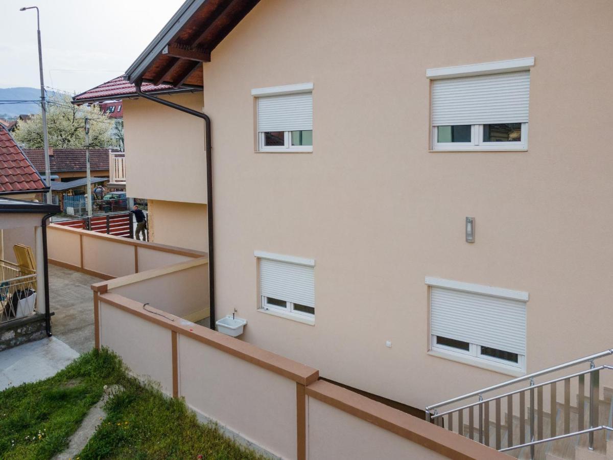 Apartment Lili บายินา บาชตา ภายนอก รูปภาพ
