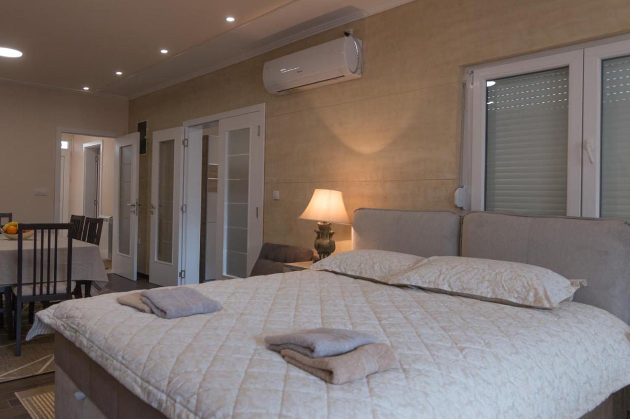 Apartment Lili บายินา บาชตา ภายนอก รูปภาพ