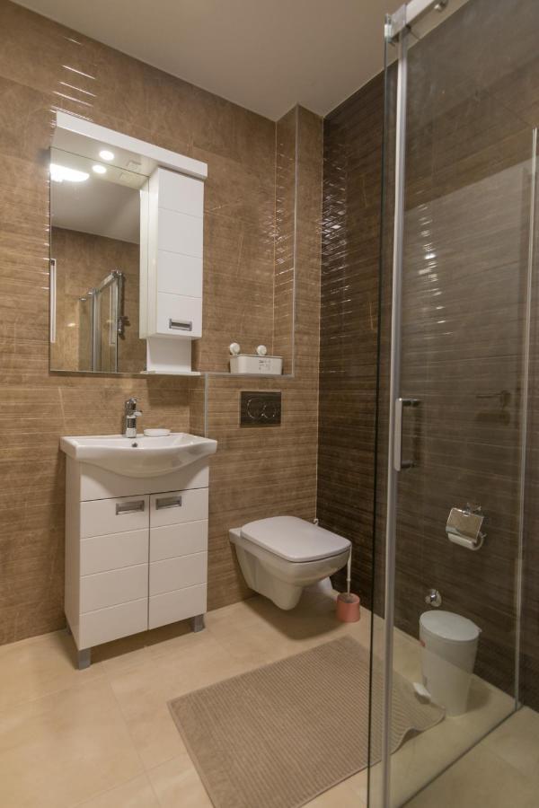 Apartment Lili บายินา บาชตา ภายนอก รูปภาพ